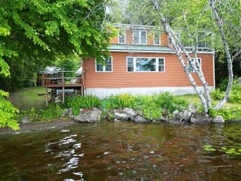 198 Taylor St, Lincoln, ME 04457