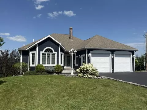 504 Albert St, Madawaska, ME 04756