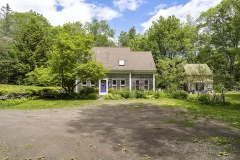 12 Birch Rock Ln, Bristol, ME 04539