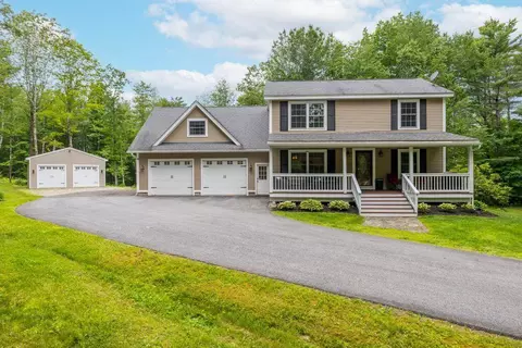 147 Spiller Hill Rd, Raymond, ME 04071