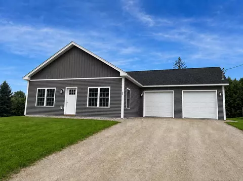 6 Tyler Ave, Greene, ME 04236