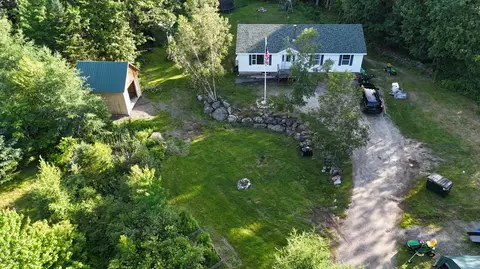 1058 Pleasant St, Blue Hill, ME 04614