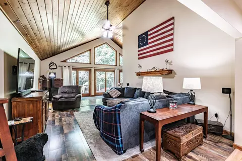 Living - 10 Bear Point Rd, Harrison, ME 04040 photo 1 of 4