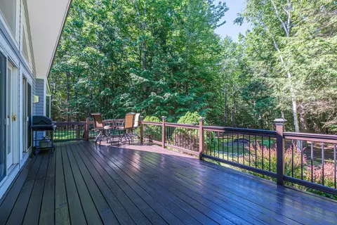 Exterior - 10 Bear Point Rd, Harrison, ME 04040 photo 7 of 28