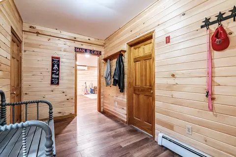 Entry Way - 10 Bear Point Rd, Harrison, ME 04040 photo 12 of 13