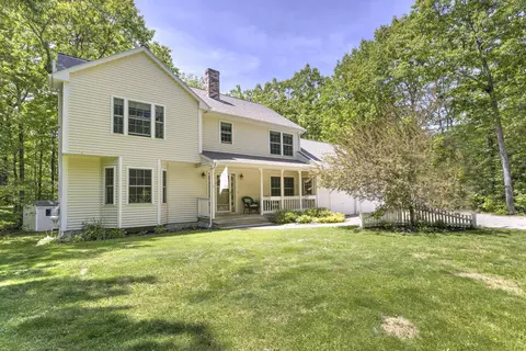30 May Meadow Dr, Gray, ME 04039