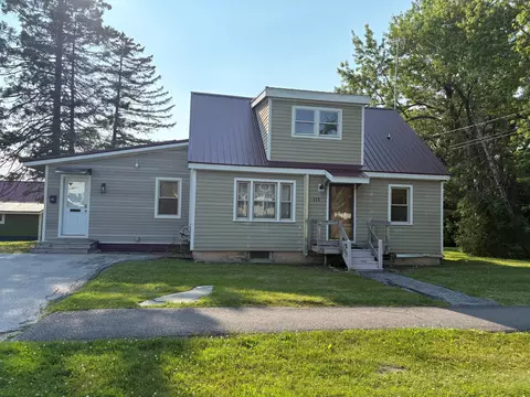 115 Parkway N, Brewer, ME 04412