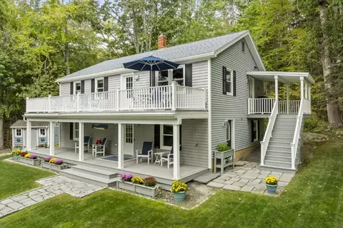 21 Union Ct, Boothbay Harbor, ME 04538