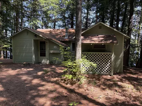 28 Chickadee Ln, Livermore, ME 04253