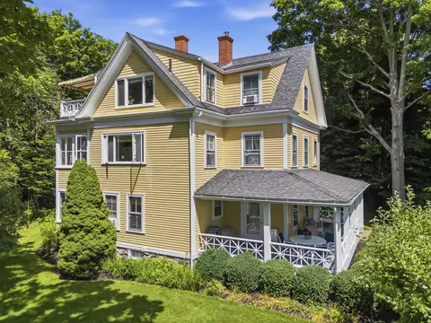 5 Harmon Park Rd #3, York, ME 03909