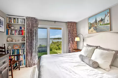 Bedroom - 1199 Pleasant Point Rd, Cushing, ME 04563 photo 1 of 3