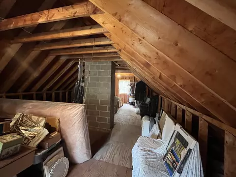 Entry Way - 32 Old Fairgrounds Rd, Readfield, ME 04355 photo 5 of 5
