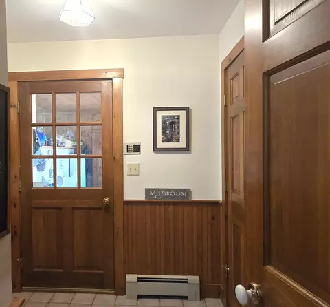 Entry Way - 32 Old Fairgrounds Rd, Readfield, ME 04355 photo 2 of 5