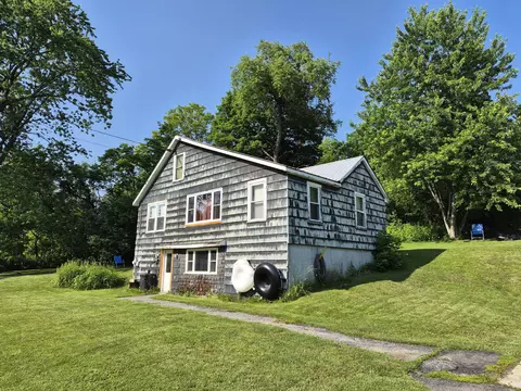 Exterior - 945 Main St, Jay, ME 04239 photo 3 of 12