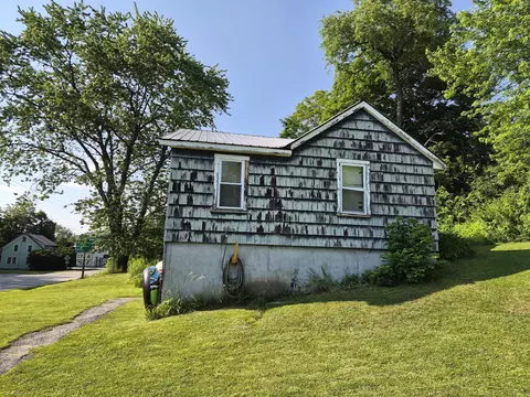 Exterior - 945 Main St, Jay, ME 04239 photo 5 of 12