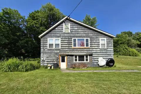 945 Main St, Jay, ME 04239