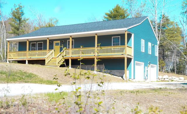 14 Jordan Ln, Bridgton, ME 04009