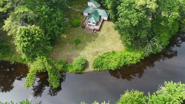 20 Acorn Rd, Naples, ME 04055
