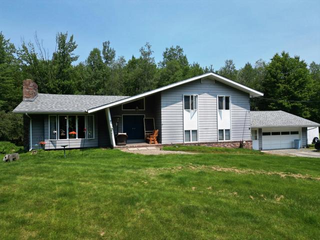 32 Kelley Ave, Lincoln, ME 04457