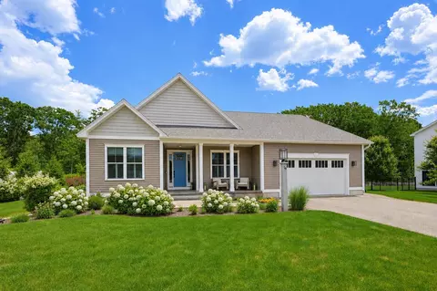 18 Summer Long Dr, Old Orchard Beach, ME 04064