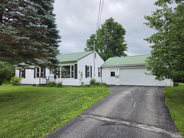 7 Turner Ln, Paris, ME 04281