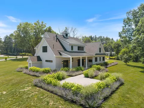 Exterior - 353 Pool St, Biddeford, ME 04005 photo 14 of 15