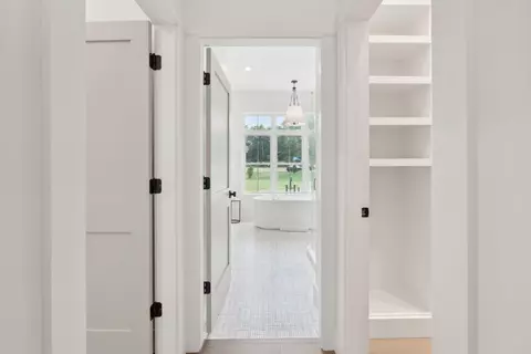 Entry Way - 353 Pool St, Biddeford, ME 04005 photo 4 of 9