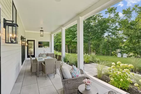 Exterior - 353 Pool St, Biddeford, ME 04005 photo 6 of 16