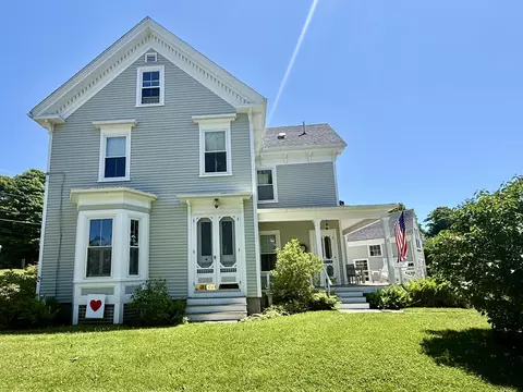 6 Leos Ln, Vinalhaven, ME 04863