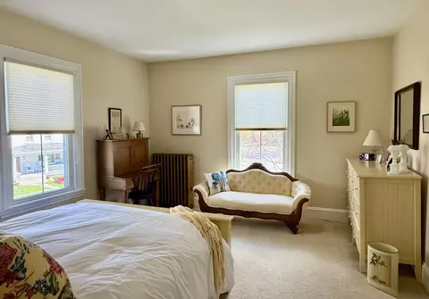 Bedroom - 6 Leos Ln, Vinalhaven, ME 04863 photo 2 of 4