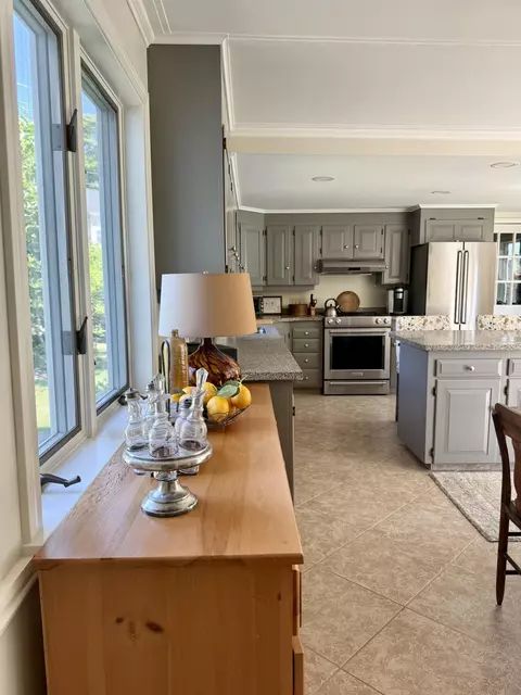 Kitchen - 6 Leos Ln, Vinalhaven, ME 04863 photo 2 of 3