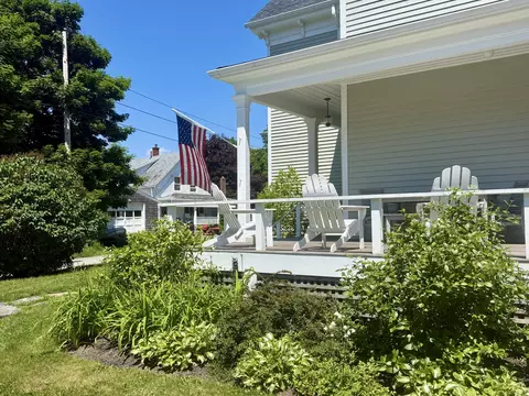Exterior - 6 Leos Ln, Vinalhaven, ME 04863 photo 5 of 14
