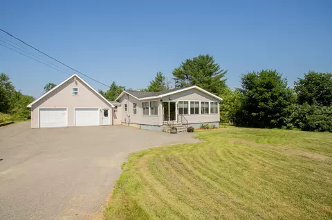 1238 Pushaw Rd, Glenburn, ME 04401