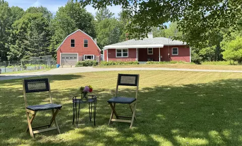 804 Main Rd, Islesboro, ME 04848