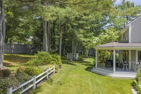 Exterior - 4 Ledge Rd, Cumberland, ME 04110 photo 6 of 23