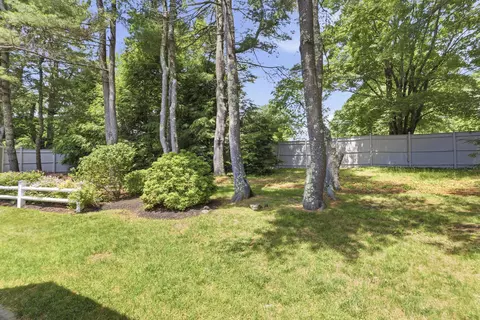 Exterior - 4 Ledge Rd, Cumberland, ME 04110 photo 10 of 23