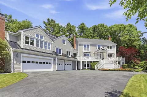 Exterior - 4 Ledge Rd, Cumberland, ME 04110 photo 19 of 23