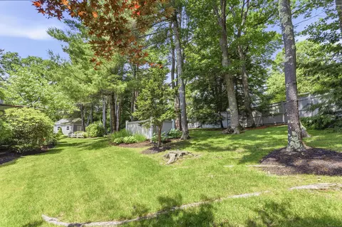 Exterior - 4 Ledge Rd, Cumberland, ME 04110 photo 9 of 23