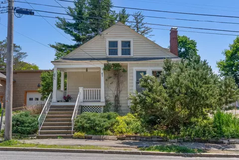 96 Western Promenade, Auburn, ME 04210