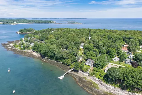 383 Pleasant Ave, Portland, ME 04108