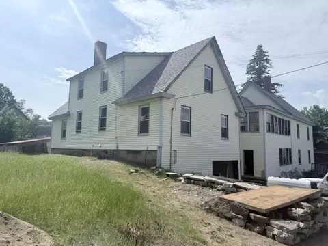 7 Harlow Hill Rd, Mexico, ME 04257