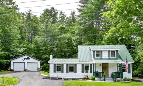 852 Pequawket Trl, Baldwin, ME 04091