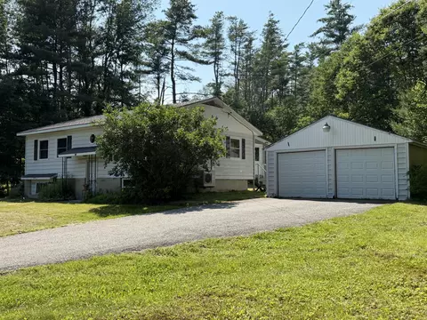 94 Stillwater Ave, Orono, ME 04473