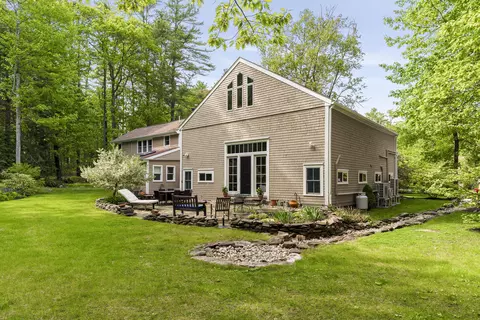 9 Conifer Ridge Rd, Cumberland, ME 04110