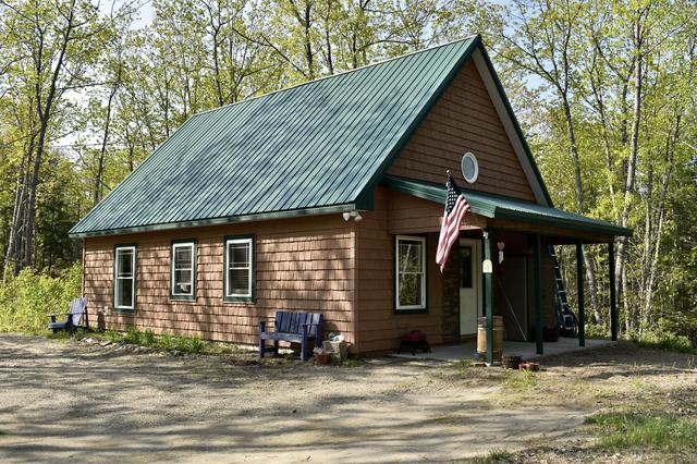 7 Mossy Ridge Rd, Belfast, ME 04915