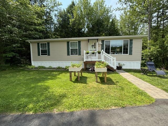 87 Pineland Dr, Winthrop, ME 04364
