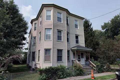 47 Frederic St, Portland, ME 04102