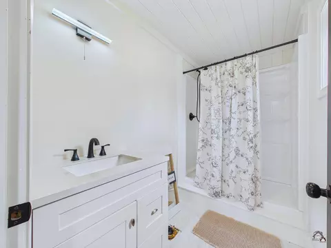 Bath - 173 Tibbetts Rd, Exeter, ME 04435 photo 4 of 4