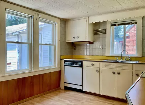 Kitchen - 18 Valley Rd, Bath, ME 04530 photo 3 of 4