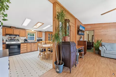 Entry Way - 20 Mill Stream Rd, Readfield, ME 04355 photo 1 of 1